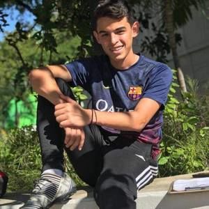 Meet your Posher, Victor omar